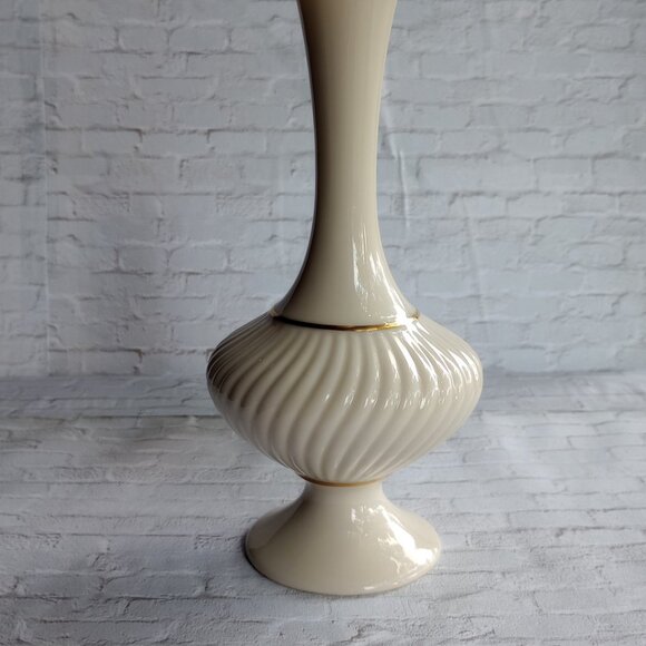 Vintage Lenox Savoy Footed Bud Vase | Grand Millennial Cottage Core Ivory Gold - Picture 1 of 4